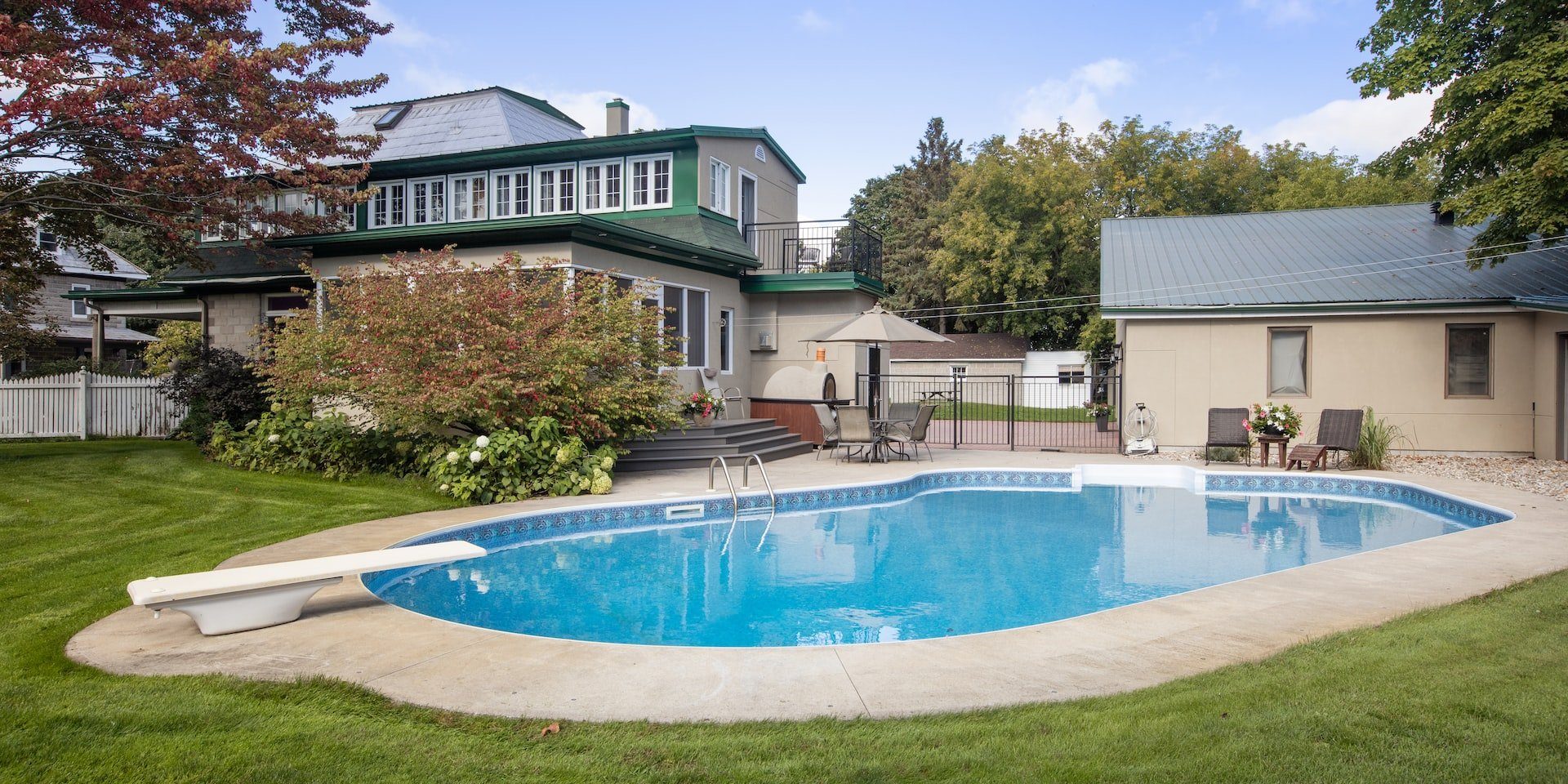 Home with Swimming Pool