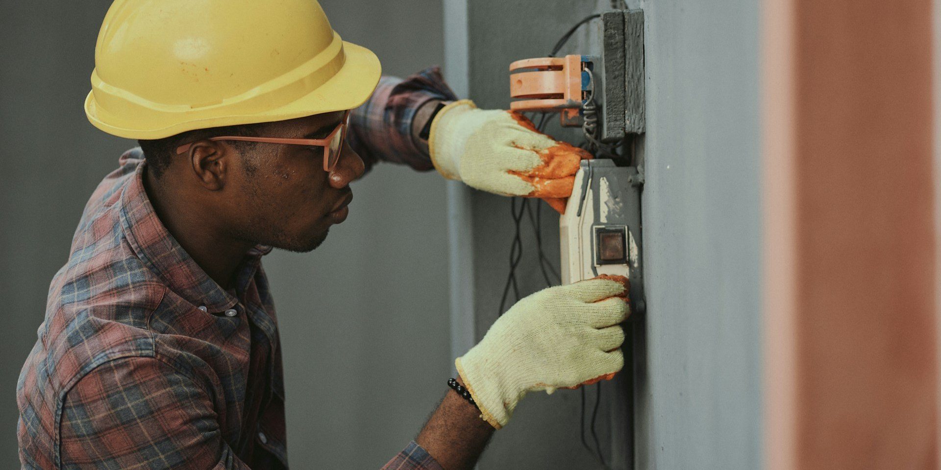 electrician electrician